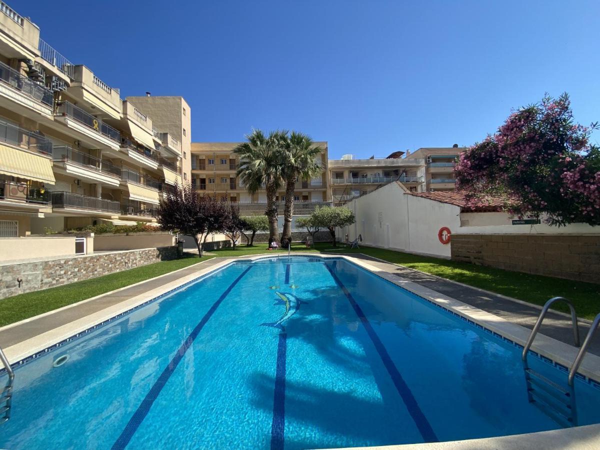 R123 Apartamento En La Planta Baja Con Piscina Cerca De La Playa Calafell Dış mekan fotoğraf