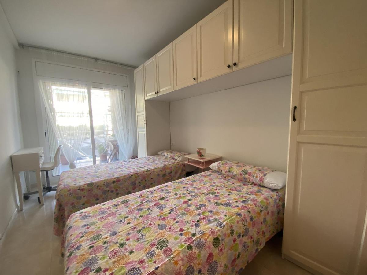 R123 Apartamento En La Planta Baja Con Piscina Cerca De La Playa Calafell Dış mekan fotoğraf